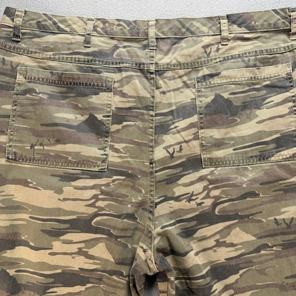 Wrangler‎ Cargo Shorts Men 40 Green Camo Real Comfortable Jeans 60MSWG3 Outdoor